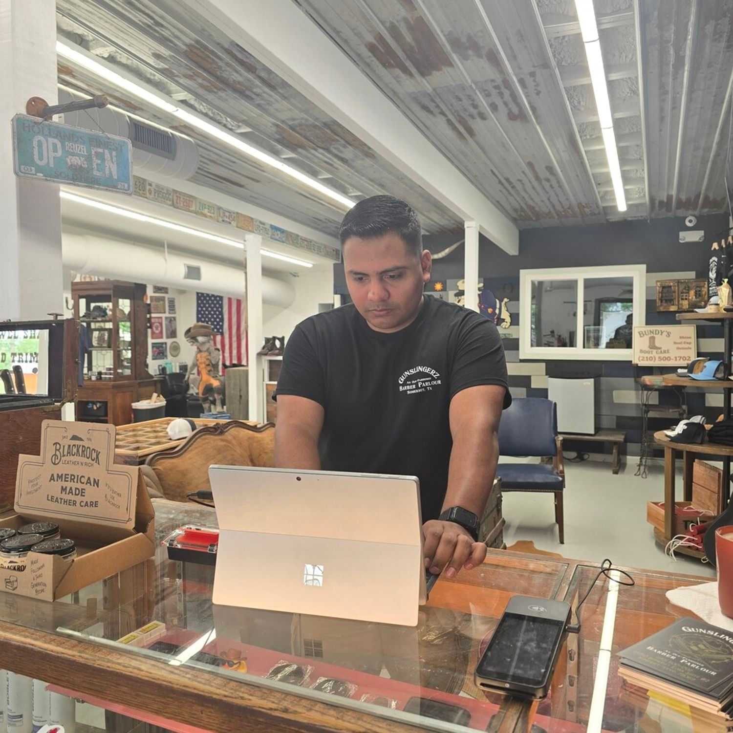 Portrait of Vicente, a professional stylist at Gunslingerz: An Old-Fashioned Barber Parlour, showcasing their expertise and style.